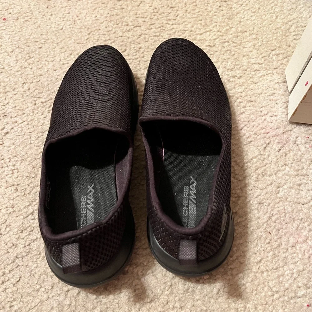 Shoes - Picture 1 of 2